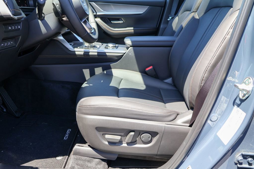 Used 2025 MAZDA CX-70 Plug-In Hybrid w/ Premium Pkg image 23