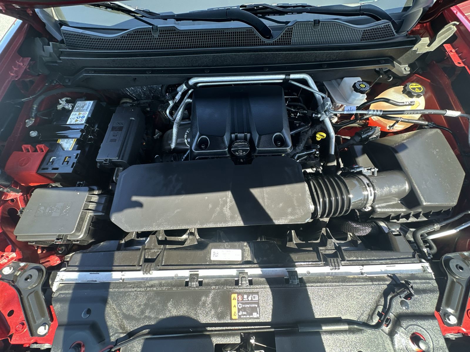 Used 2024 Chevrolet Colorado Trail Boss w/ Technology Package AWD/4WD image 33