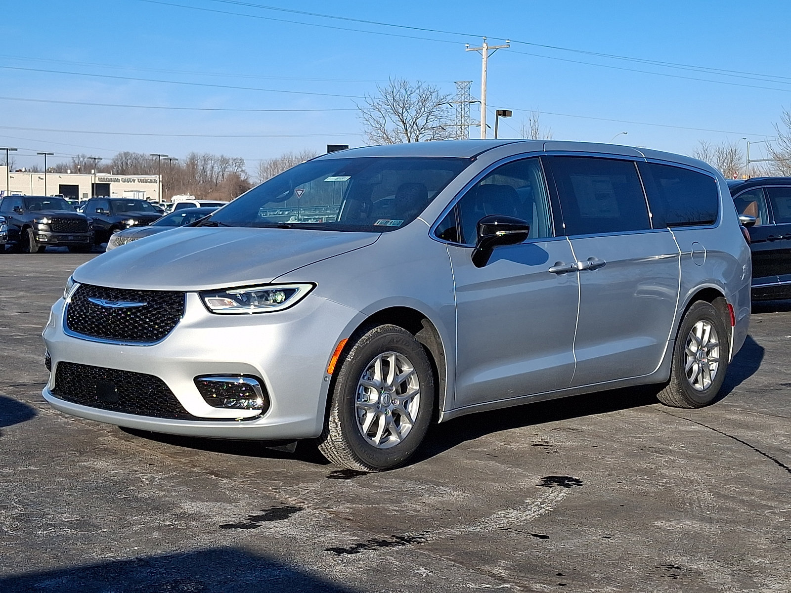 New 2026 Chrysler Pacifica Select