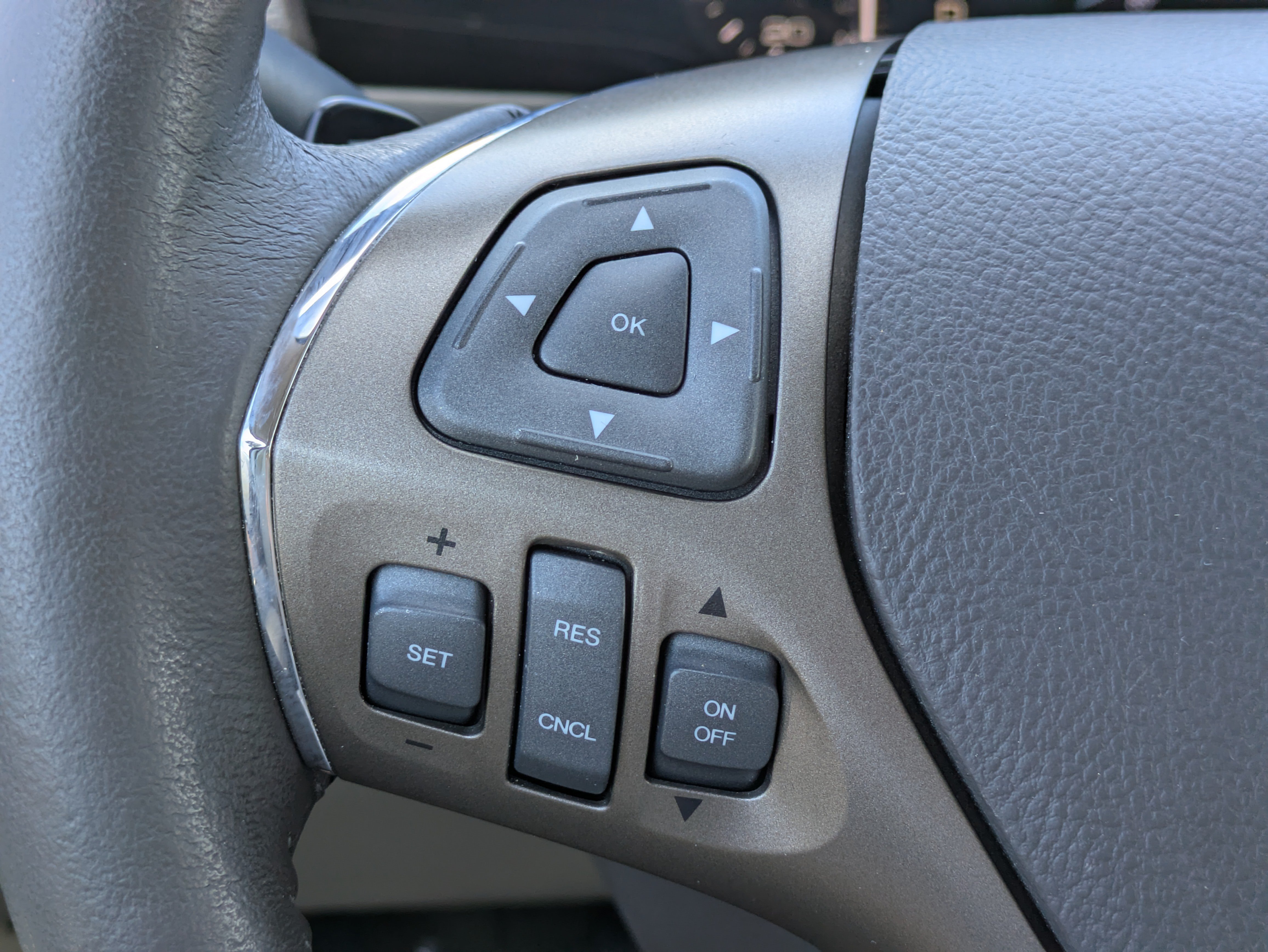 Used 2014 Lincoln MKX AWD w/ Equipment Group 102A image 22