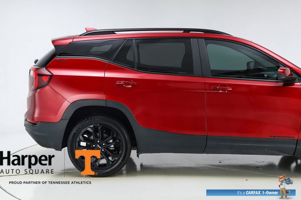 Used 2022 GMC Terrain SLE w/ Elevation Edition image 48