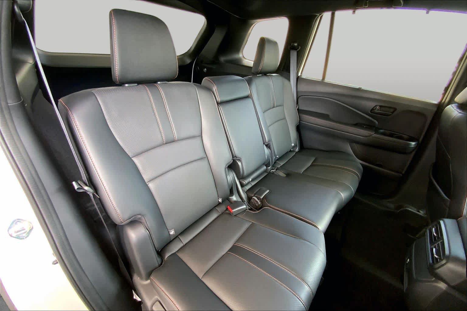 Used 2025 Honda Passport TrailSport image 20
