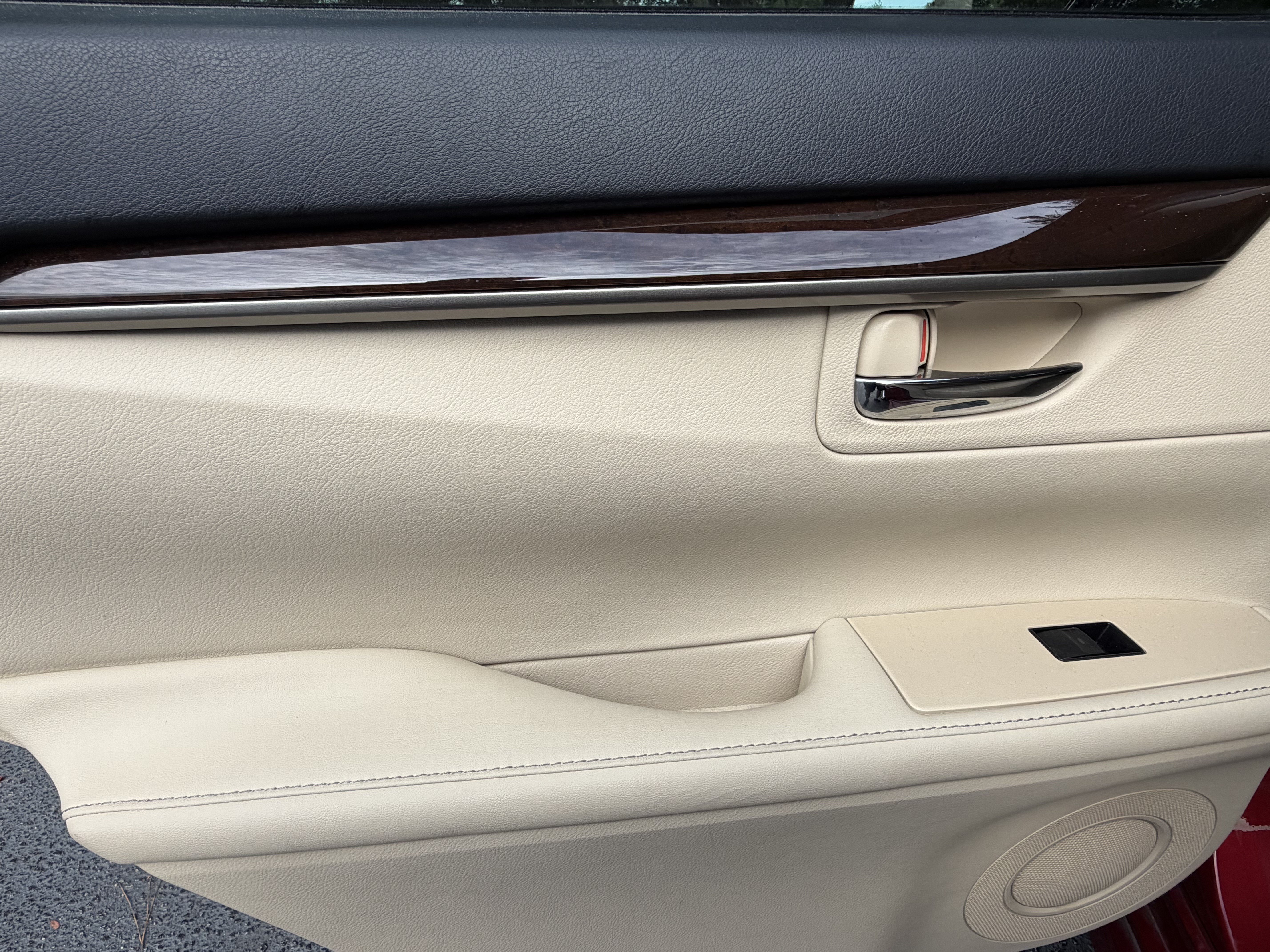 Used 2013 Lexus ES 350 w/ Luxury Pkg FWD image 29