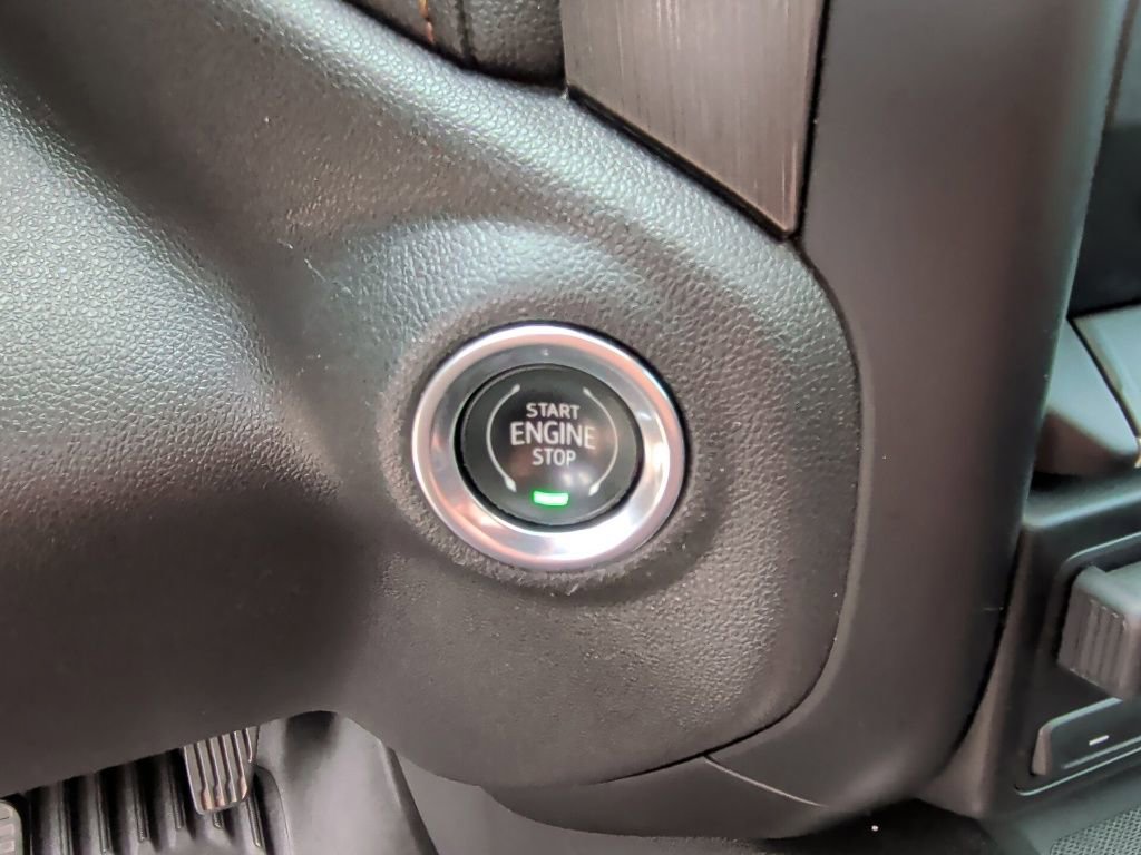 Used 2021 GMC Sierra 1500 AT4 w/ Technology Package image 27