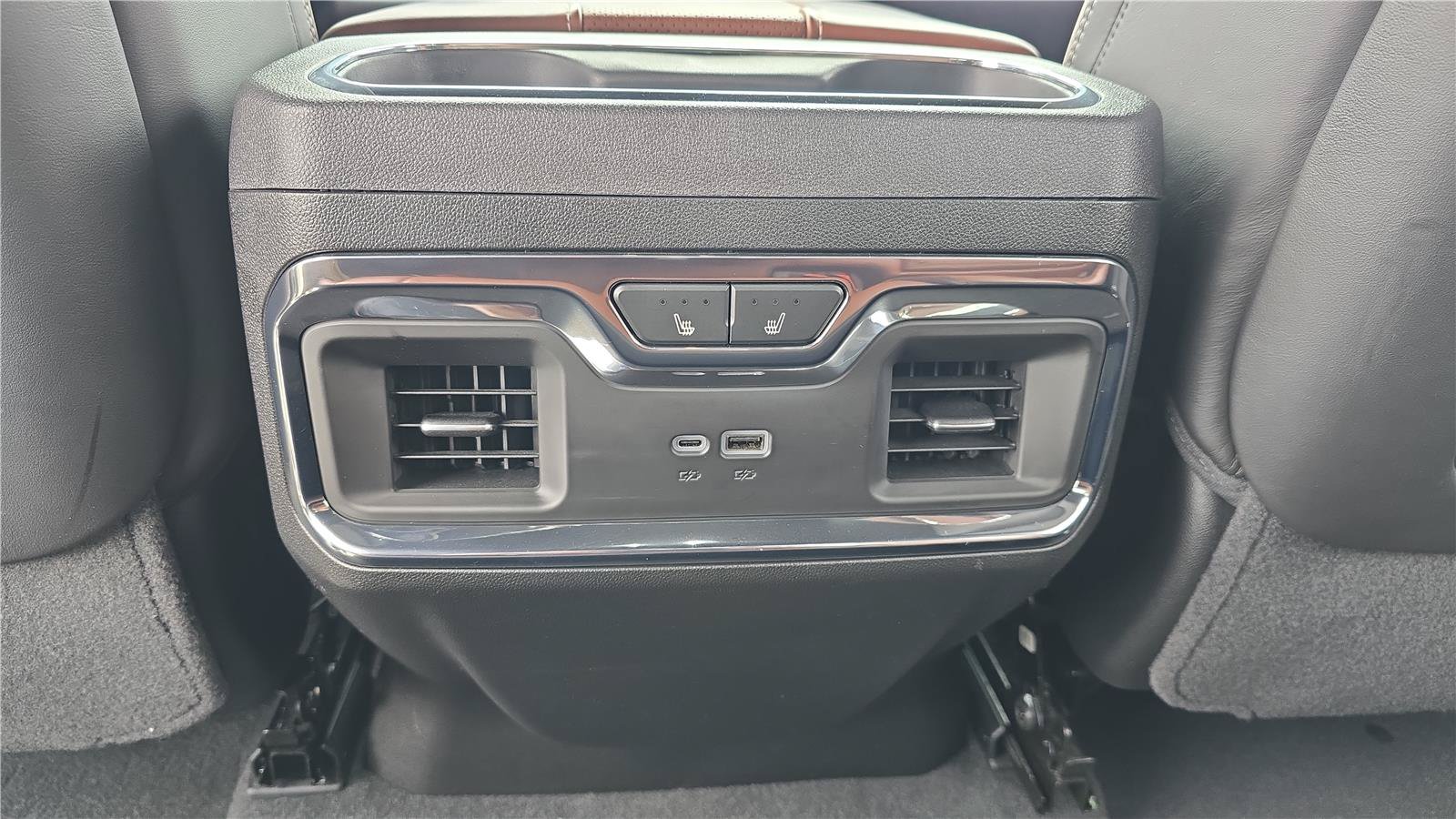 Used 2024 GMC Sierra 1500 Denali Ultimate AWD/4WD image 20