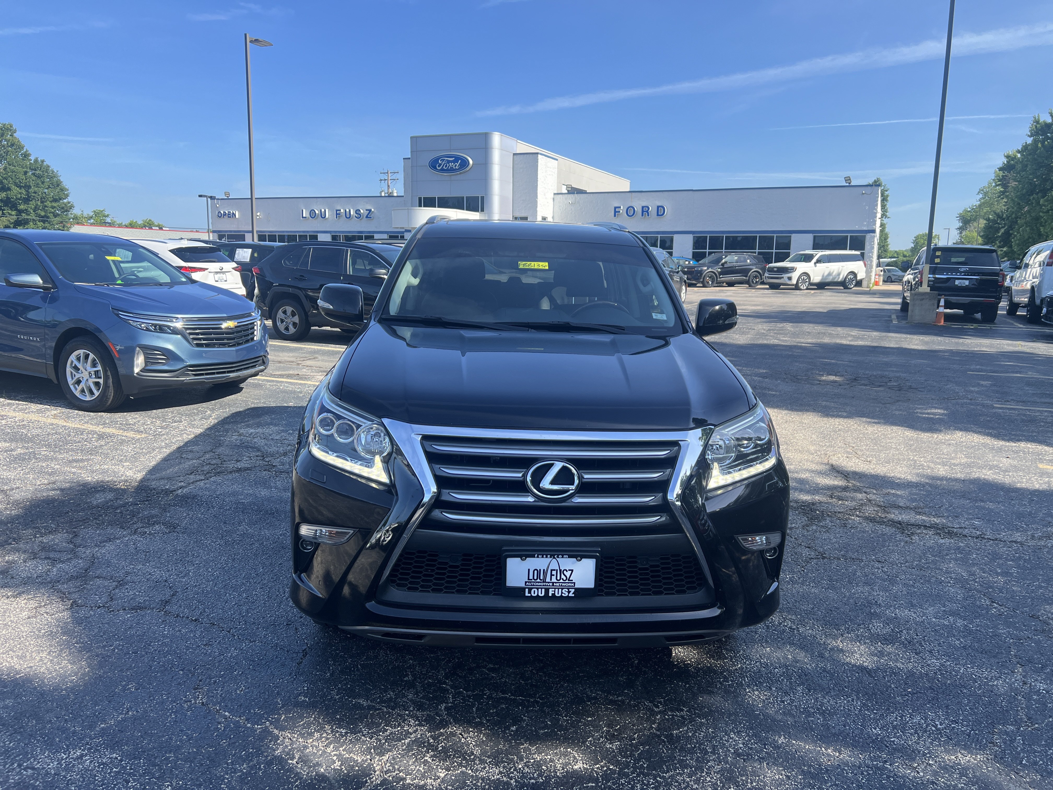 Used 2017 Lexus GX 460 AWD/4WD image 3