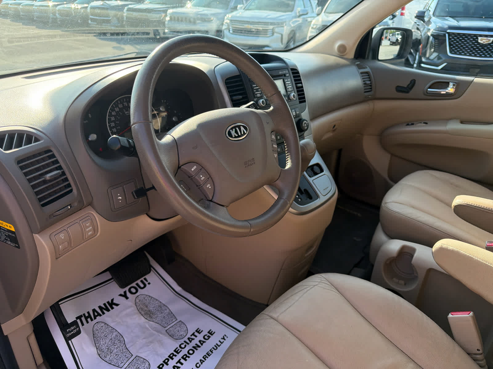 Used 2010 Kia Sedona EX w/ Luxury Pkg FWD image 17