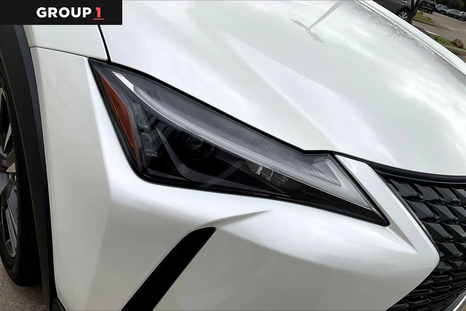 Certified 2025 Lexus UX 300h FWD image 24