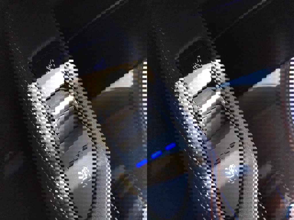 Used 2024 Kia Telluride EX w/ EX Captain's Chair Package image 32