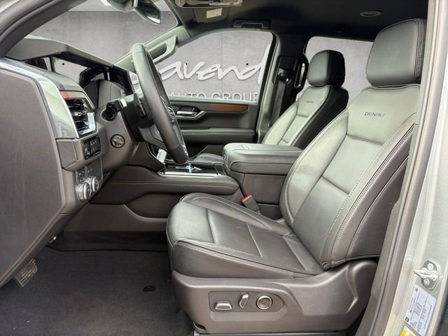 Certified 2025 GMC Yukon XL Denali AWD/4WD image 23