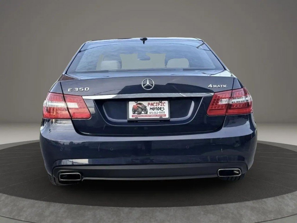 Used 2012 Mercedes-Benz E 350 4MATIC Sedan image 7
