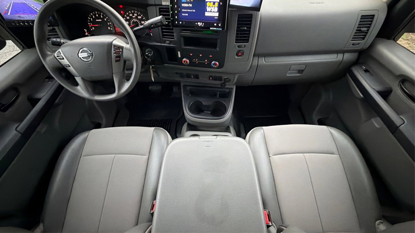 Used 2017 Nissan NV 2500 SV w/ Back Door Glass Package RWD image 14