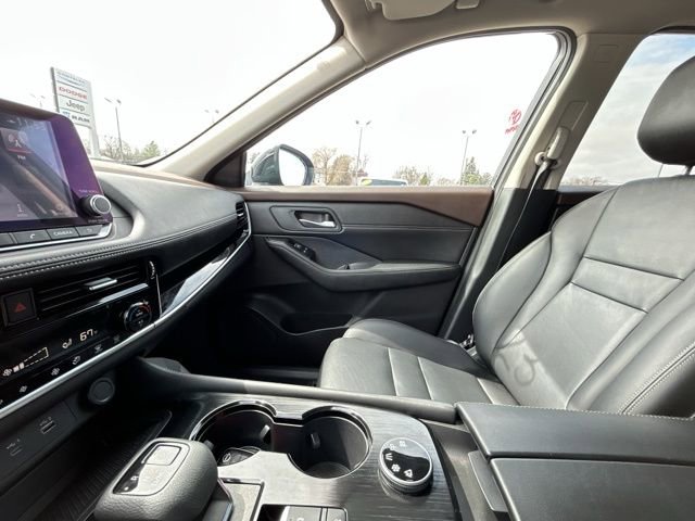 Used 2023 Nissan Rogue SL AWD/4WD image 52