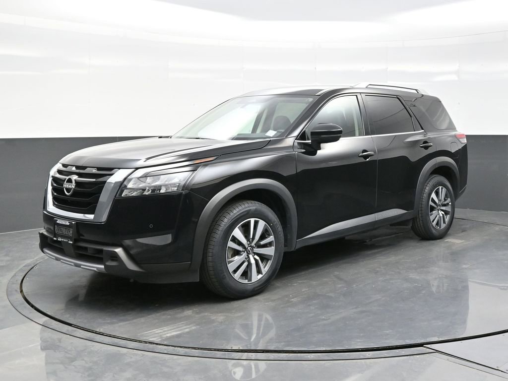 Used 2025 Nissan Pathfinder SL image 7