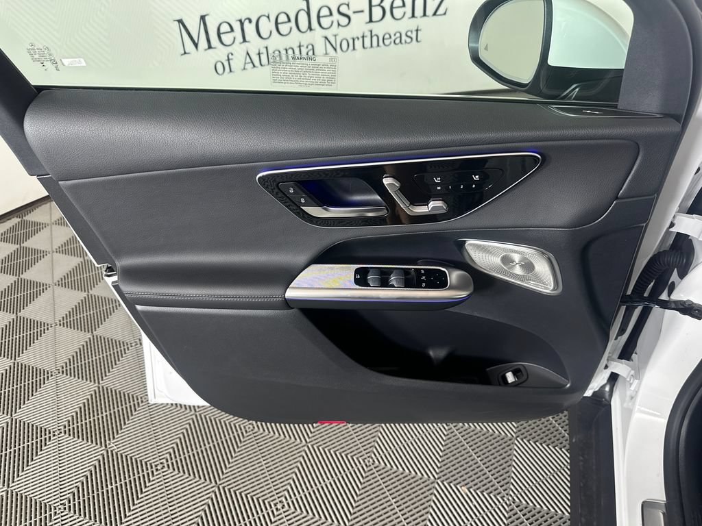 Used 2026 Mercedes-Benz GLC 300 image 10