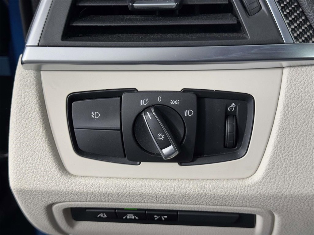 Used 2020 BMW 440i xDrive Convertible w/ M Sport Package image 19