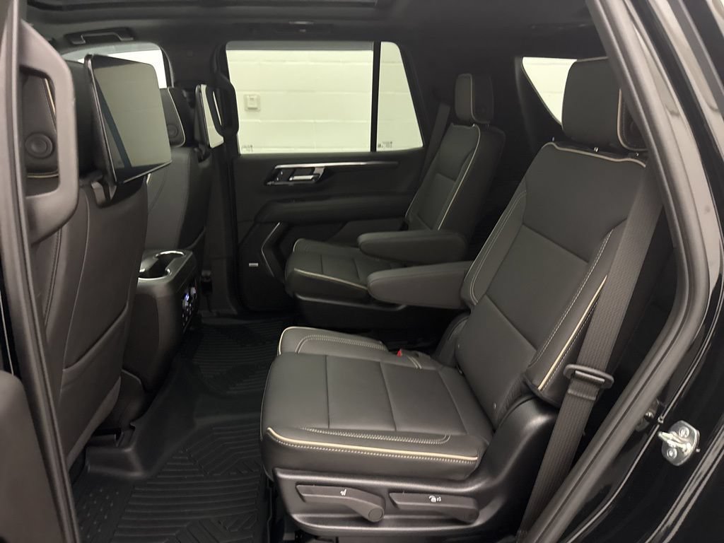 Used 2025 Chevrolet Tahoe Premier AWD/4WD image 70
