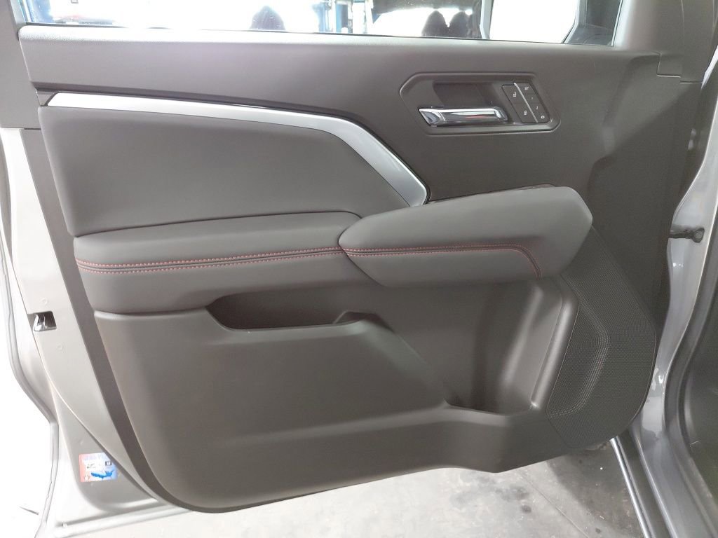 New 2026 Chevrolet Colorado Z71 w/ Z71 Convenience Package 2 AWD/4WD image 4