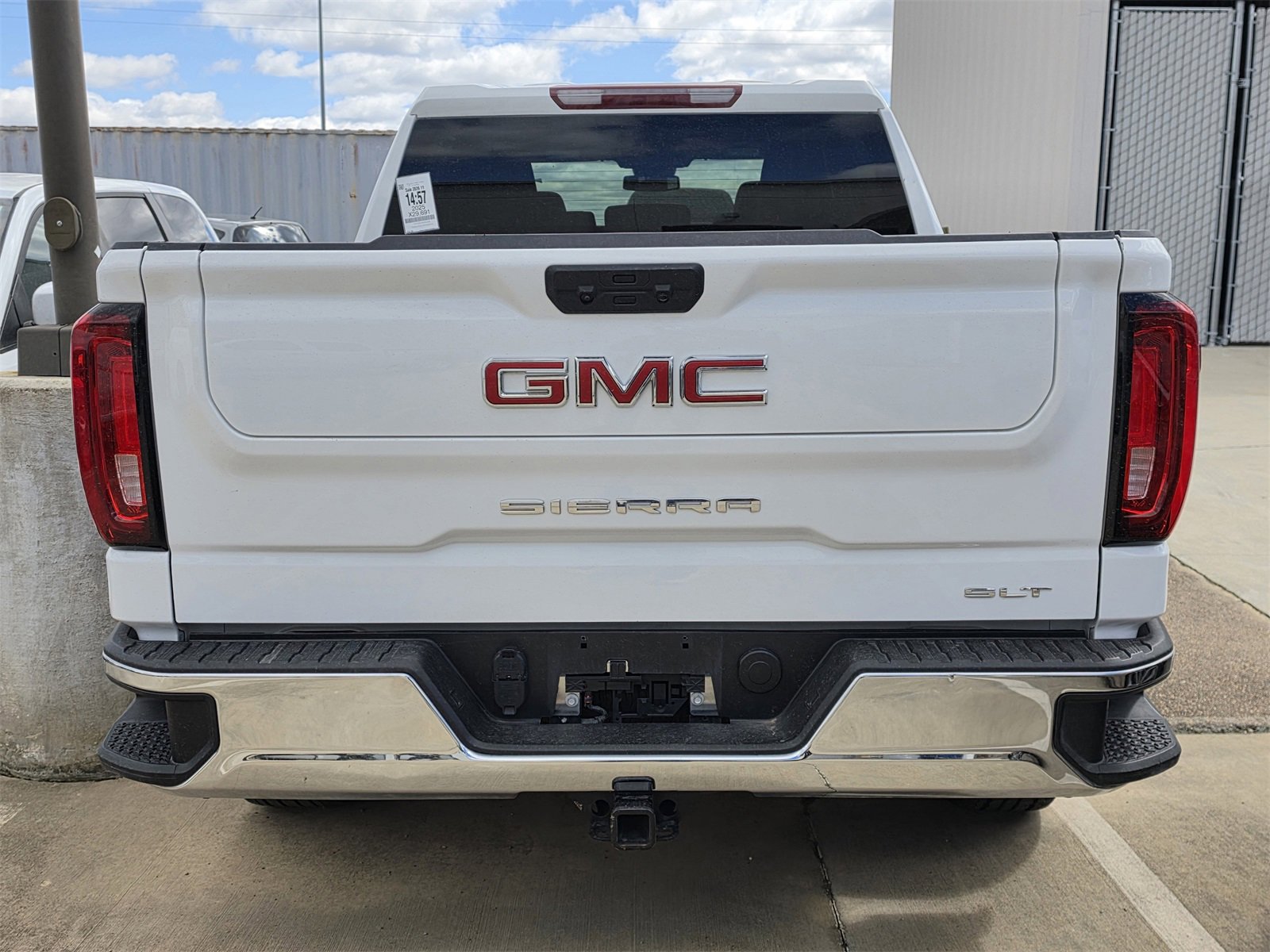 Used 2025 GMC Sierra 1500 SLT image 10