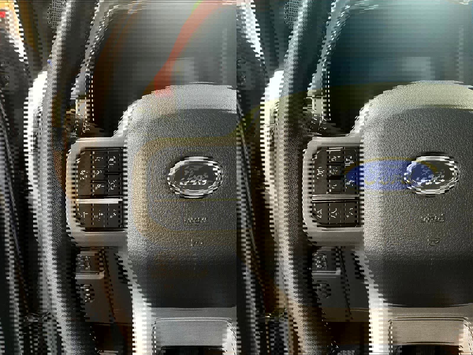 Used 2022 Ford F150 Lariat w/ Equipment Group 502A High image 22