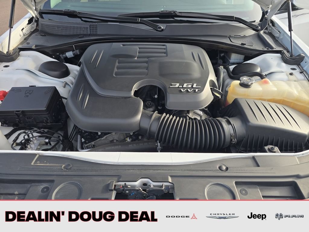 Used 2022 Chrysler 300 Touring L w/ Popular Equipment Group image 29