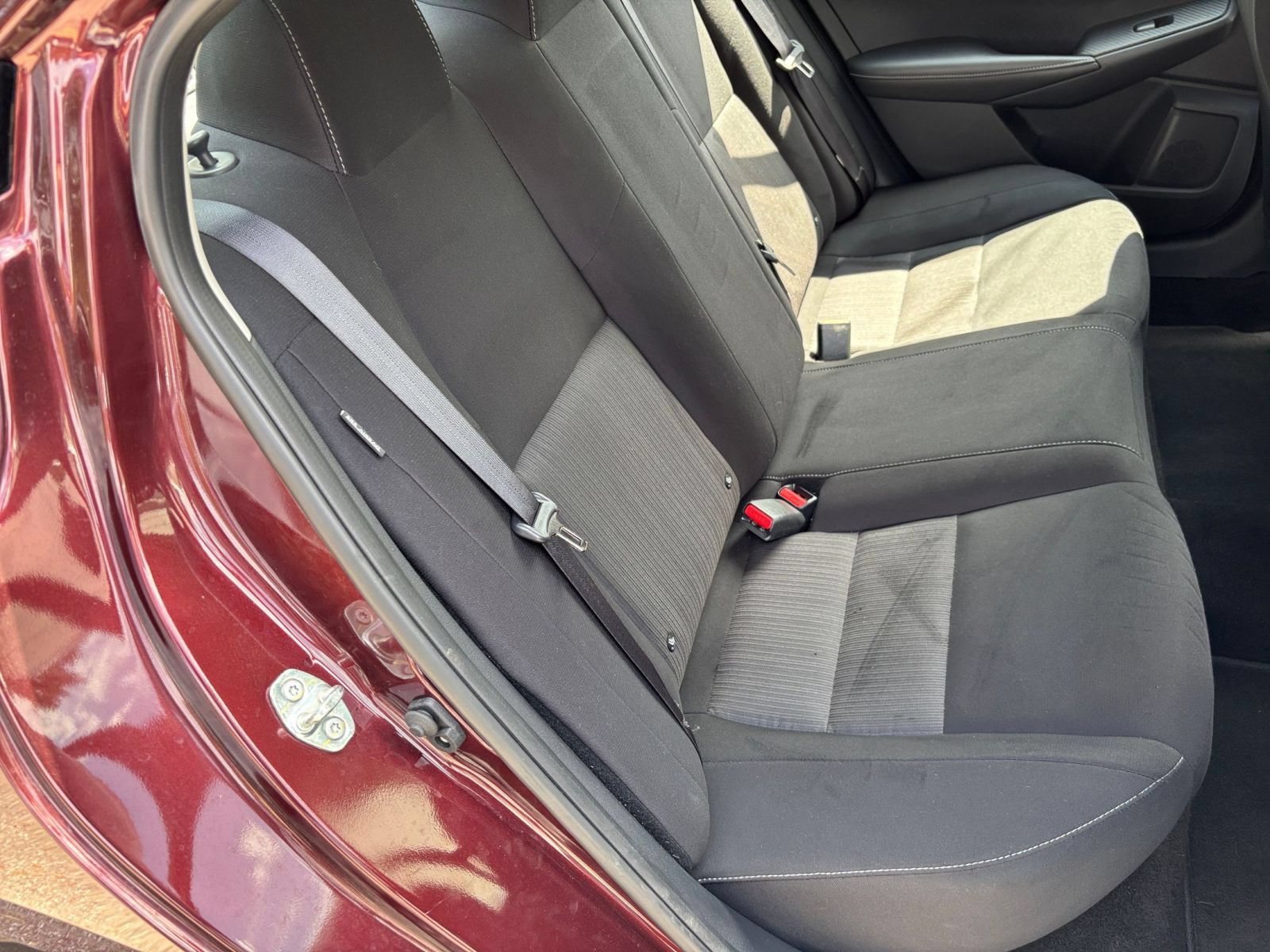 Used 2025 Nissan Sentra SV FWD image 36