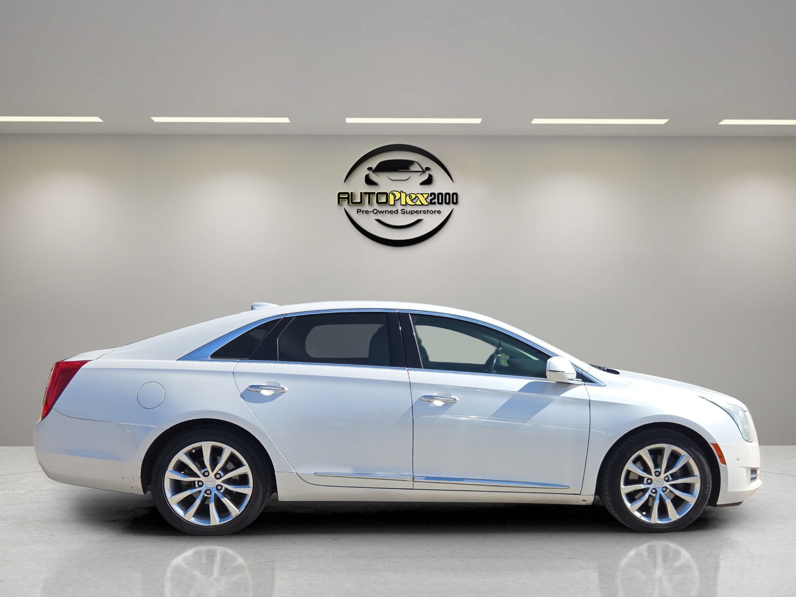 Used 2016 Cadillac XTS Luxury FWD image 8