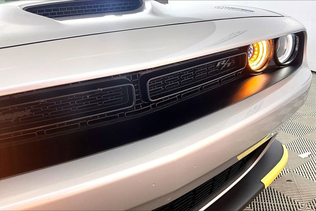 Used 2023 Dodge Challenger R/T w/ Plus Package image 22