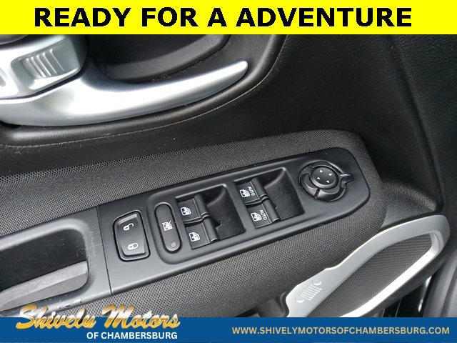 Used 2019 Jeep Renegade Latitude image 23