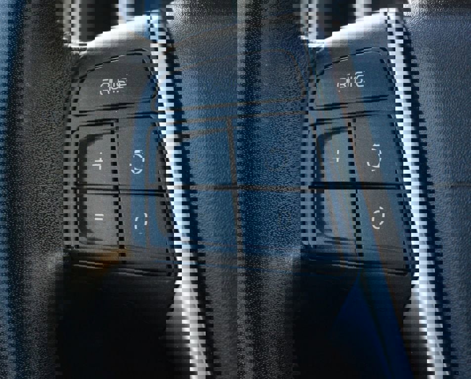 Used 2017 Volvo V60 T5 Cross Country w/ Convenience Package image 10