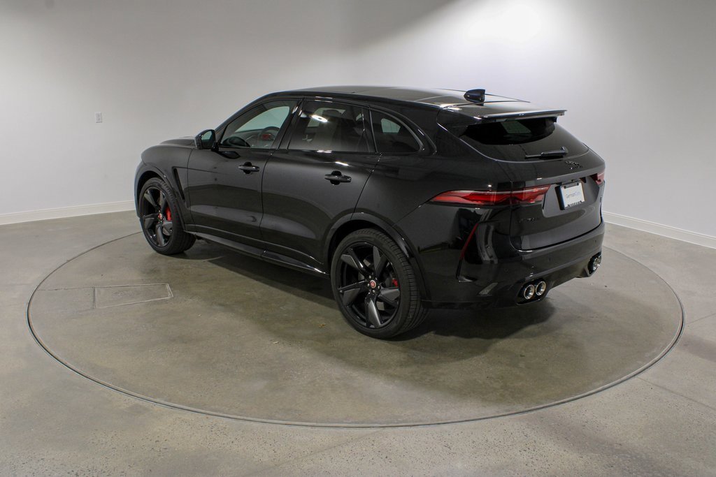 Used 2023 Jaguar F-PACE SVR image 3