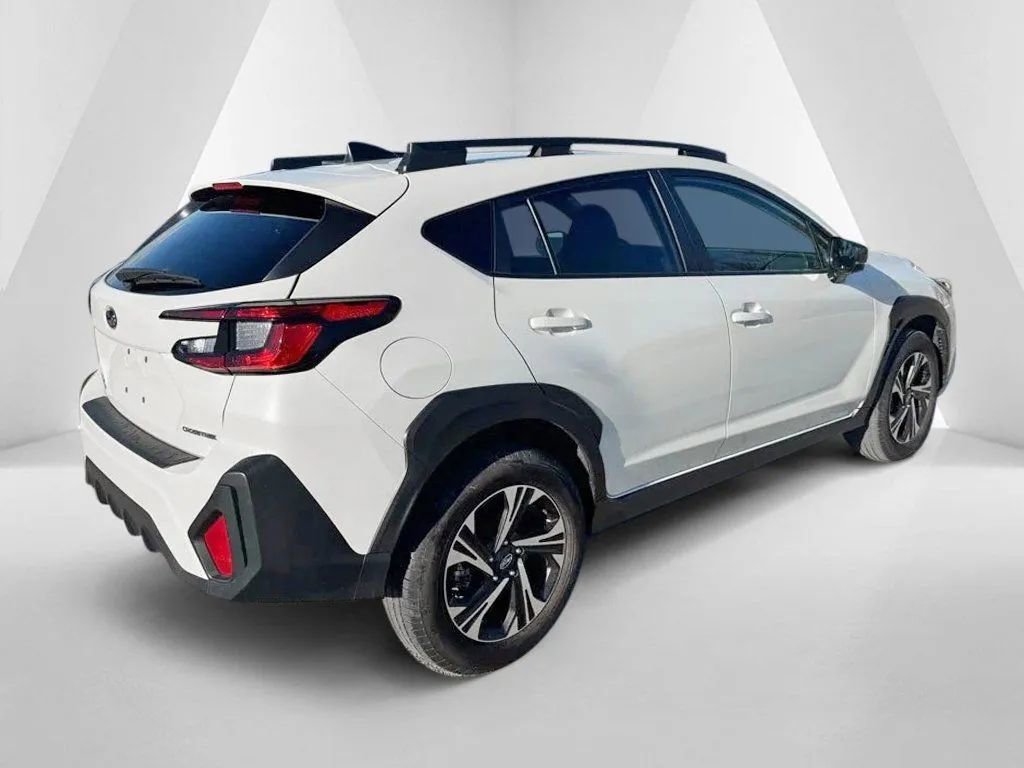 Used 2024 Subaru Crosstrek 2.0i Premium w/ Crosstrek Mirror Package image 9
