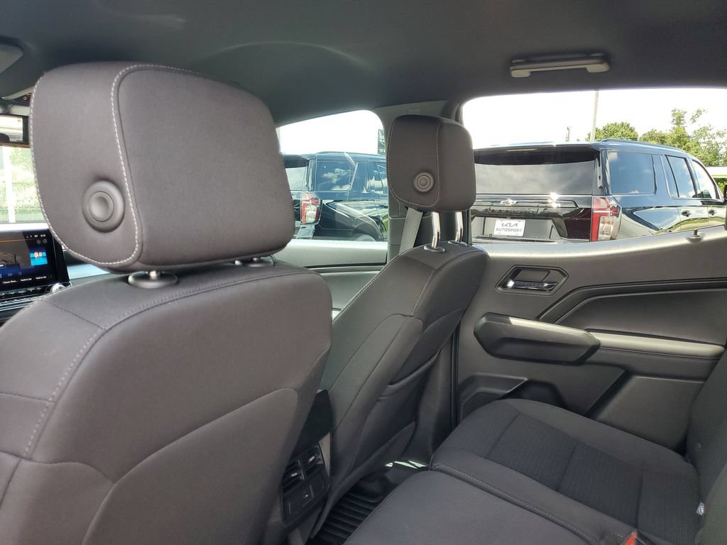 Used 2024 Chevrolet Colorado LT w/ LT Convenience Package II RWD image 25