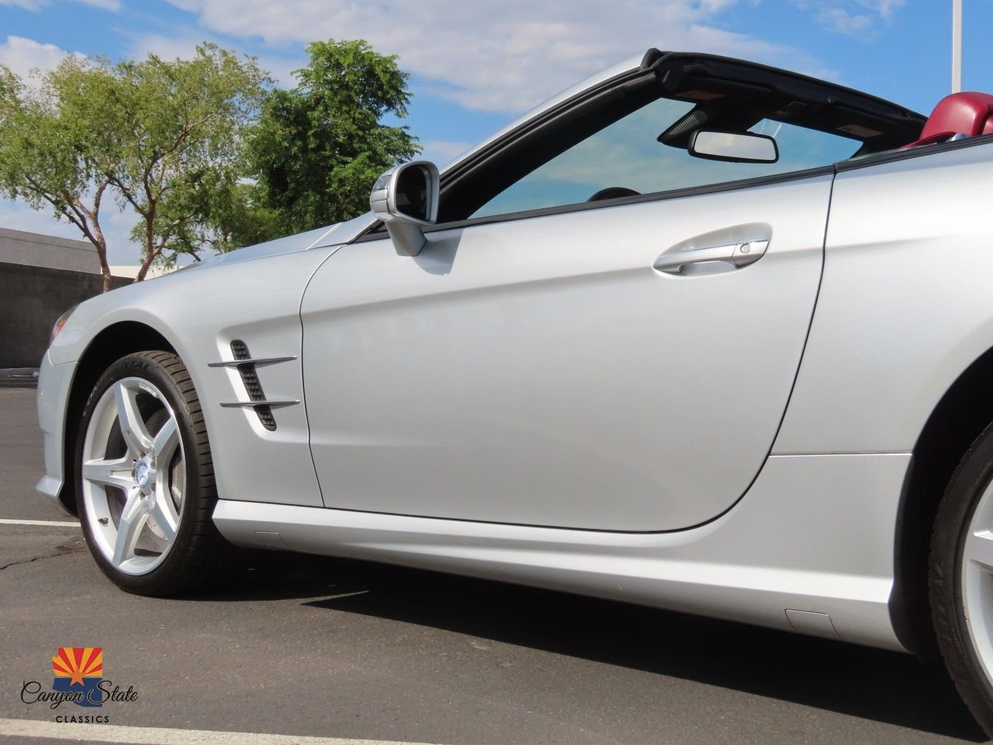 Used 2013 Mercedes-Benz SL 550 image 23