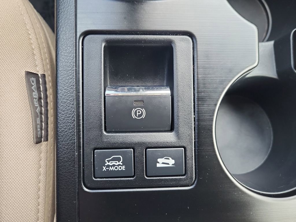 Used 2018 Subaru Outback 2.5i Premium AWD/4WD image 21