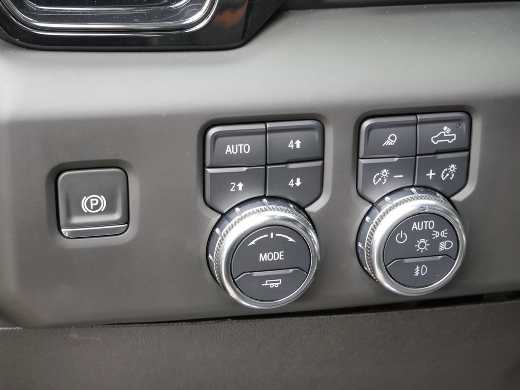 Used 2025 GMC Sierra 2500 AT4 w/ AT4 Premium Plus Package image 37