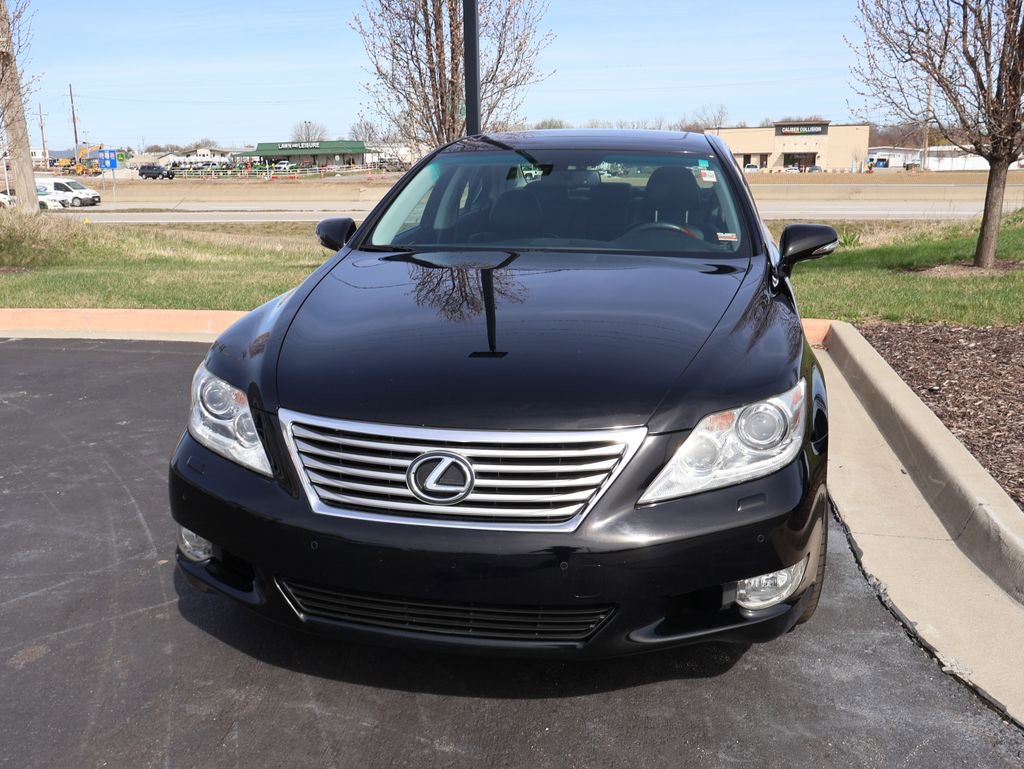 Used 2010 Lexus LS 460 AWD image 2