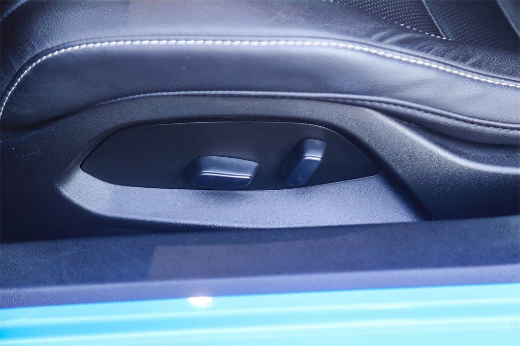 Used 2023 Chevrolet Corvette Stingray Coupe w/ Z51 Performance Package image 16