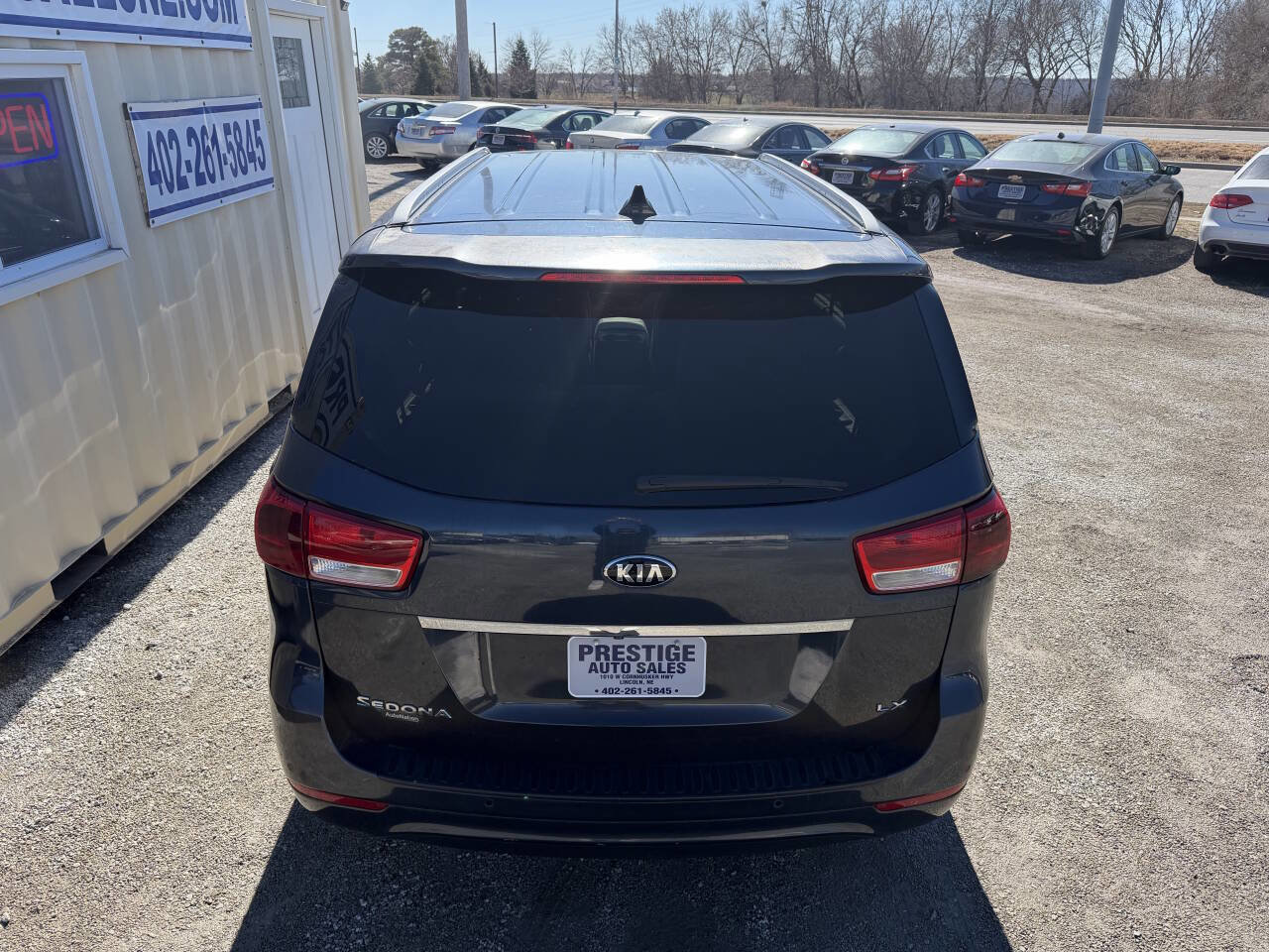 Used 2016 Kia Sedona LX w/ LX Convenience Package FWD image 6