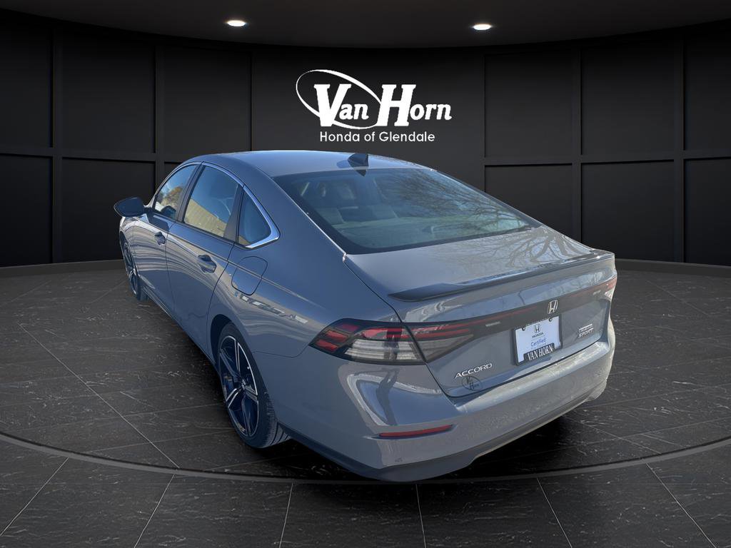Used 2023 Honda Accord Sport image 3