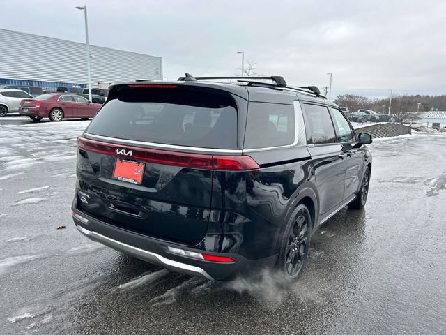 Used 2023 Kia Carnival SX image 3