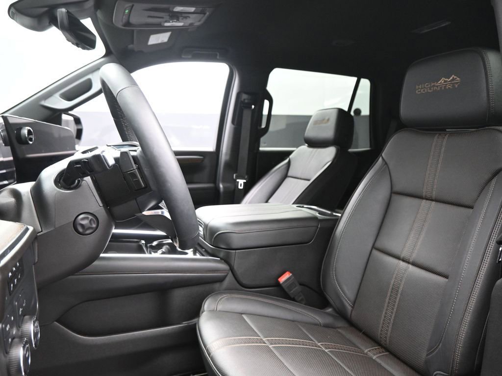 Used 2025 Chevrolet Tahoe High Country image 20