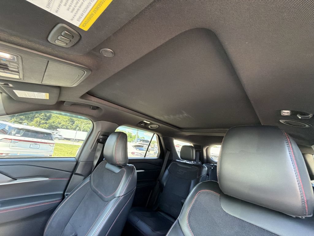 Used 2025 Ford Explorer ST w/ Sun And Sound Package AWD/4WD image 22