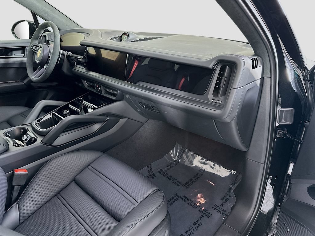 New 2026 Porsche Cayenne GTS AWD/4WD image 31