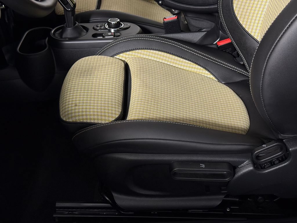 Certified 2024 MINI Cooper SE FWD image 24