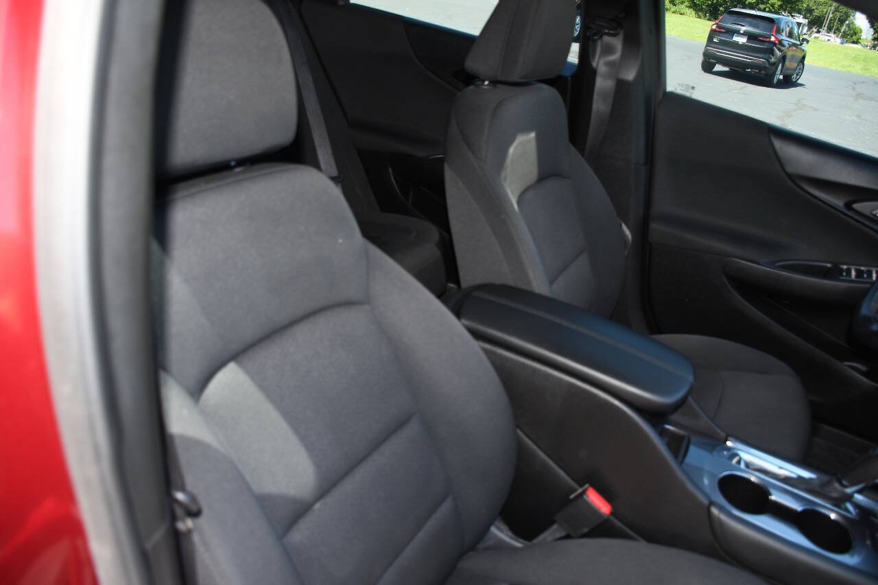 Used 2018 Chevrolet Malibu LT FWD image 24