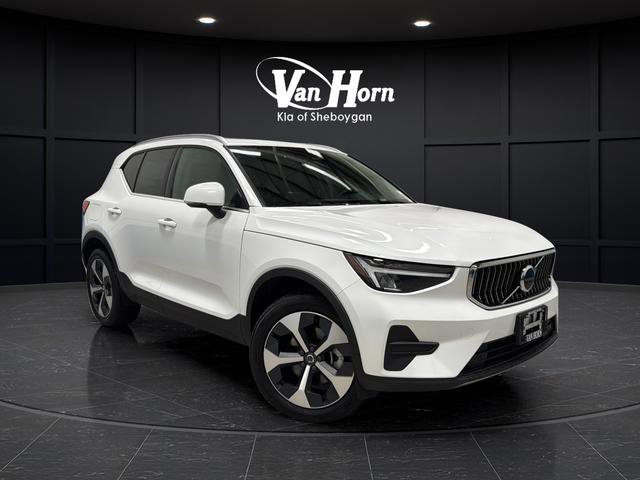 Used 2025 Volvo XC40 B5 Core w/ Protection Package Premier AWD/4WD image 1
