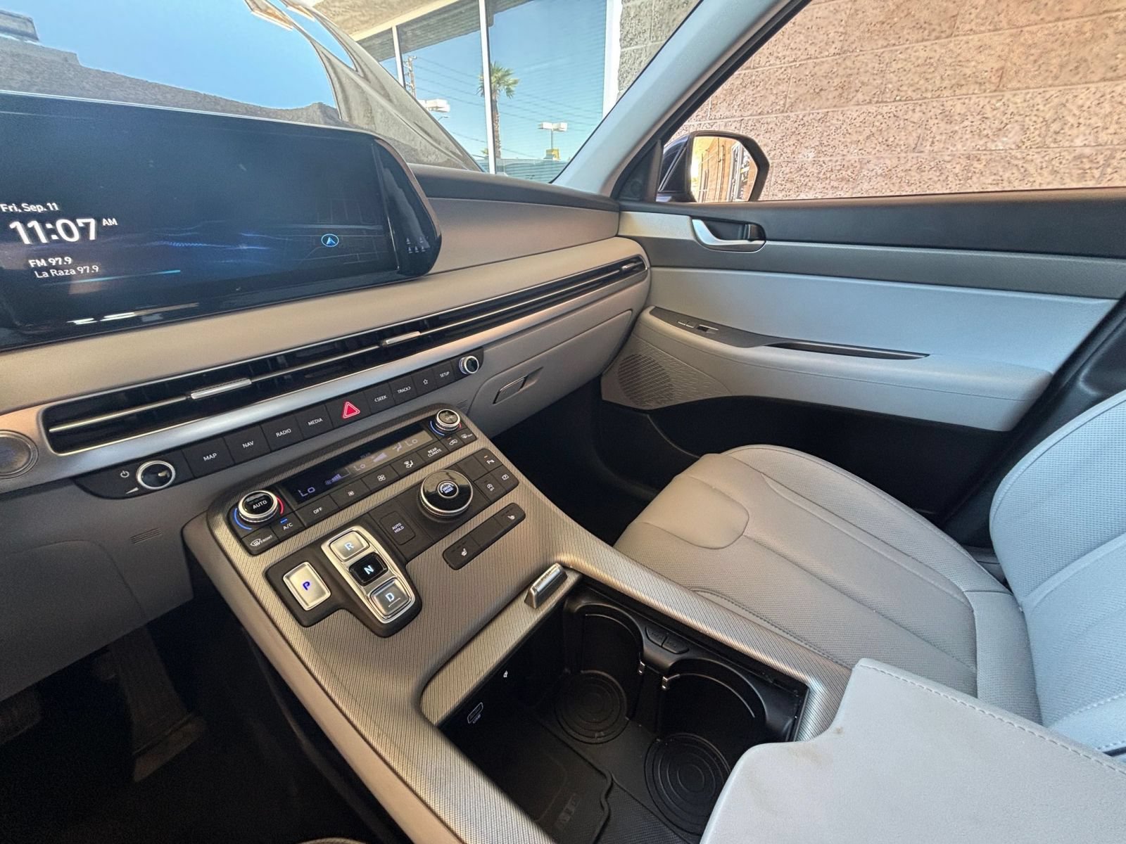 Used 2025 Hyundai Palisade SEL FWD image 37