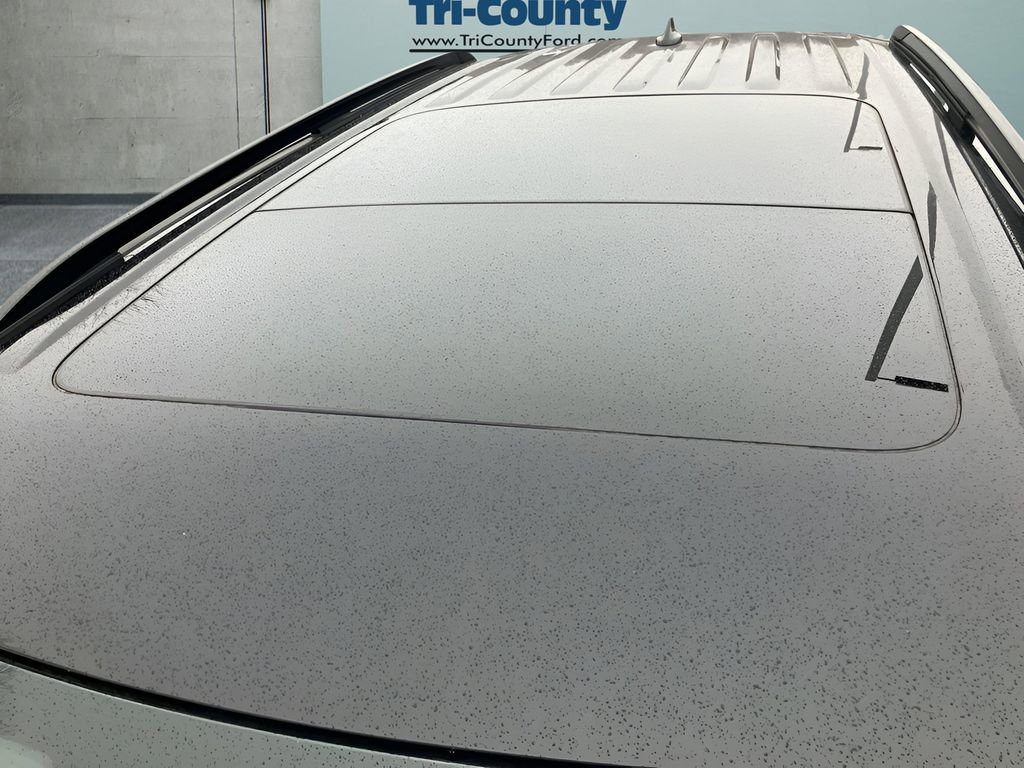 Used 2020 Ford Explorer ST w/ Premium Technology Package image 9