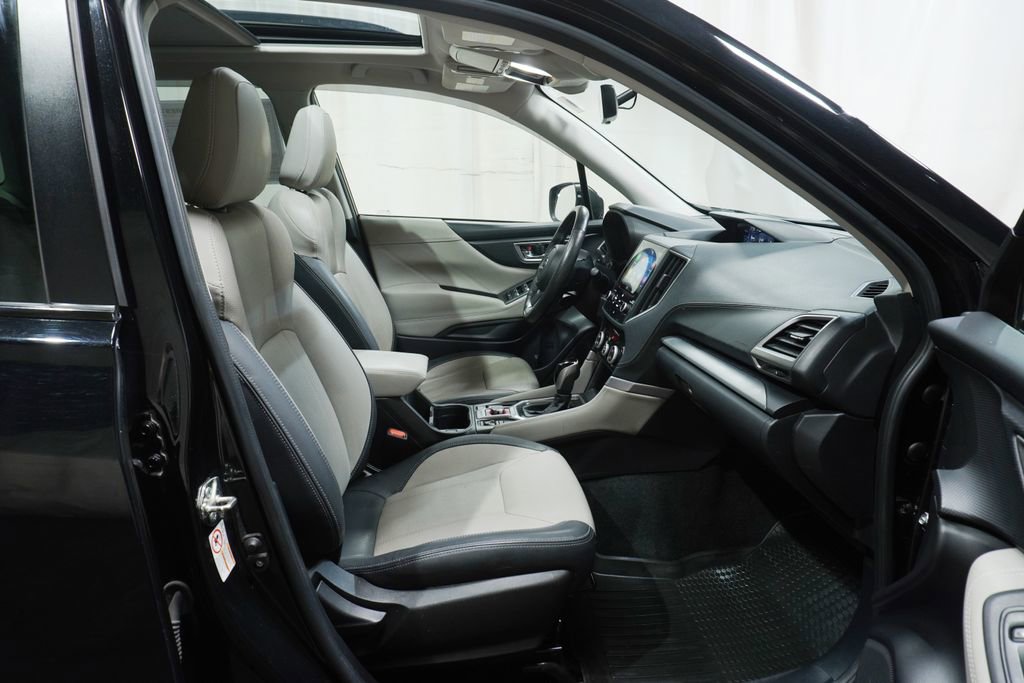 Used 2019 Subaru Forester Limited image 12
